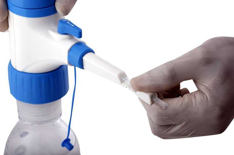 Why Should You Use Bottle Top Dispensers? Microlit