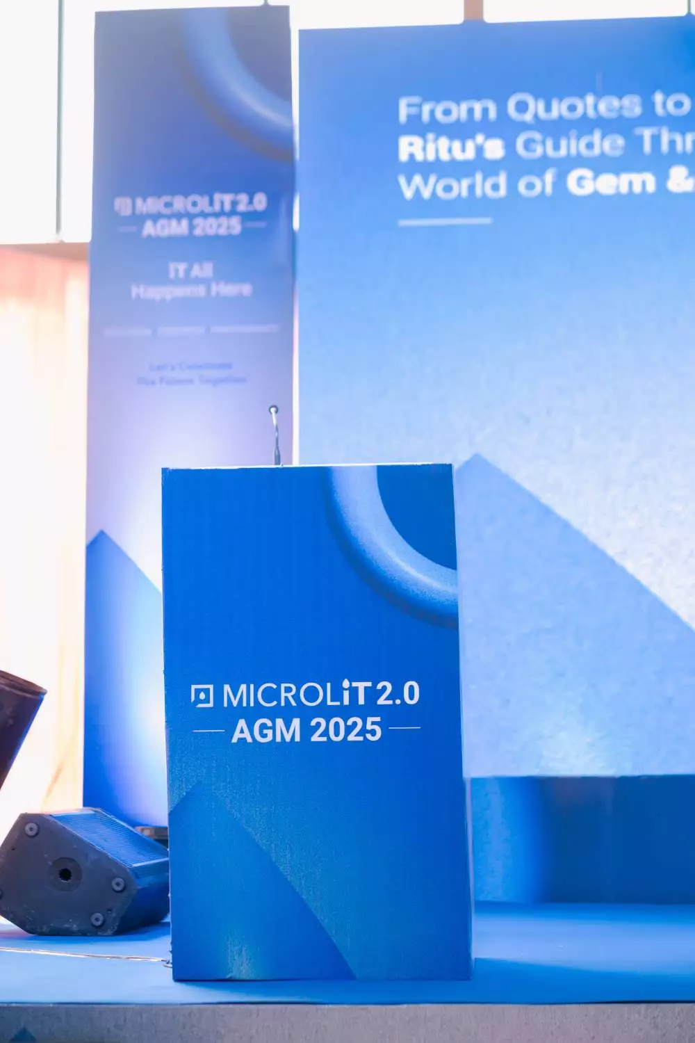 Microlit 2.0 AGM 2025